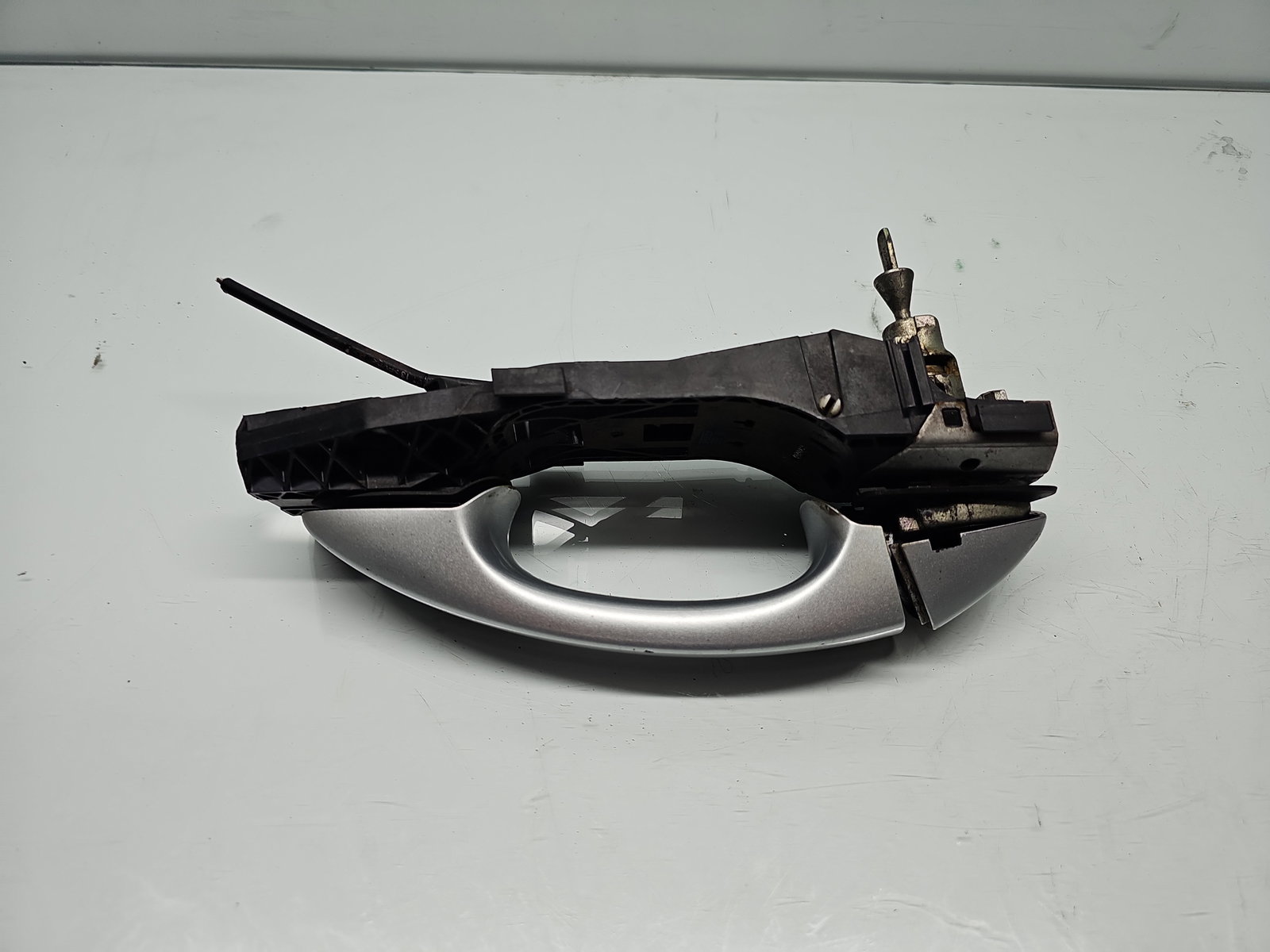 Maner usa dreapta fata Volkswagen Golf 7 (5G) [Fabr 2014-prezent] Hatchback LA7W - imagine 1