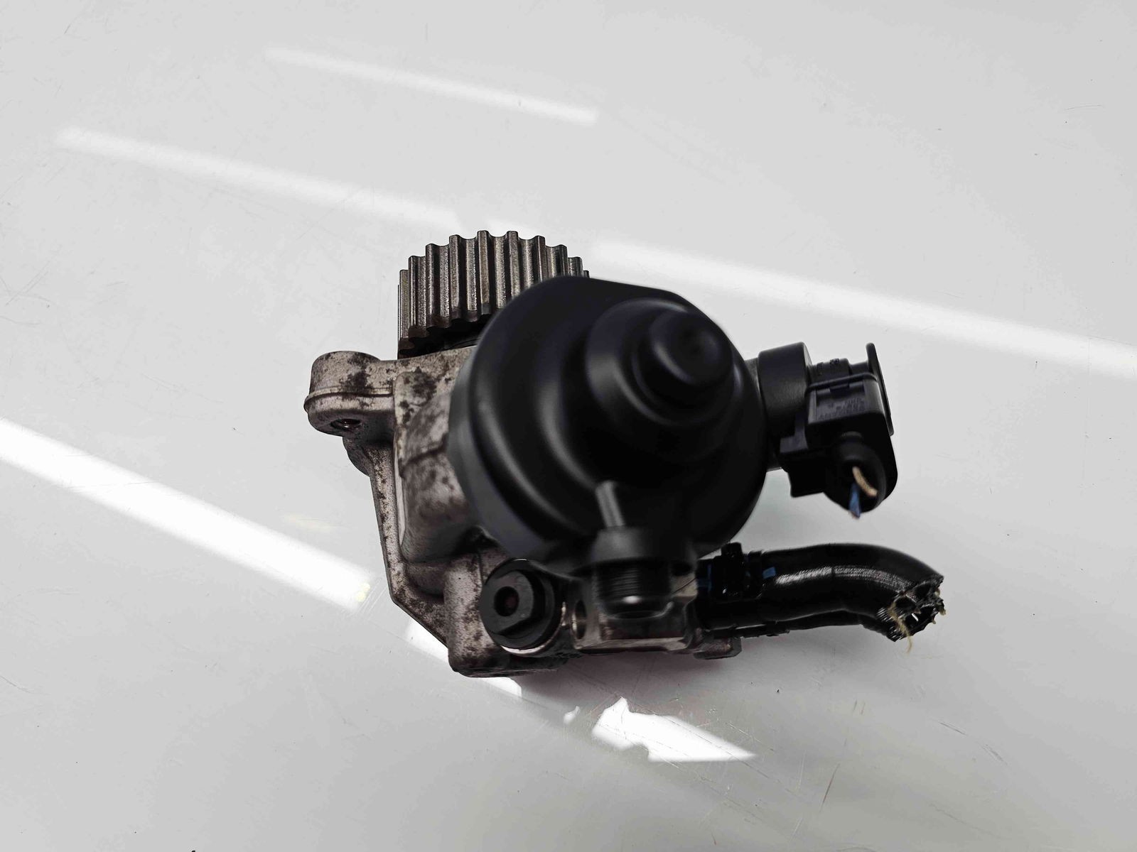 Pompa inalta presiune AUDI A3 Sportback (8VS, 8VM) [Fabr 2013-prezent] 04L130755D 2.0 TDI DETA 140KW / 190CP - imagine 2