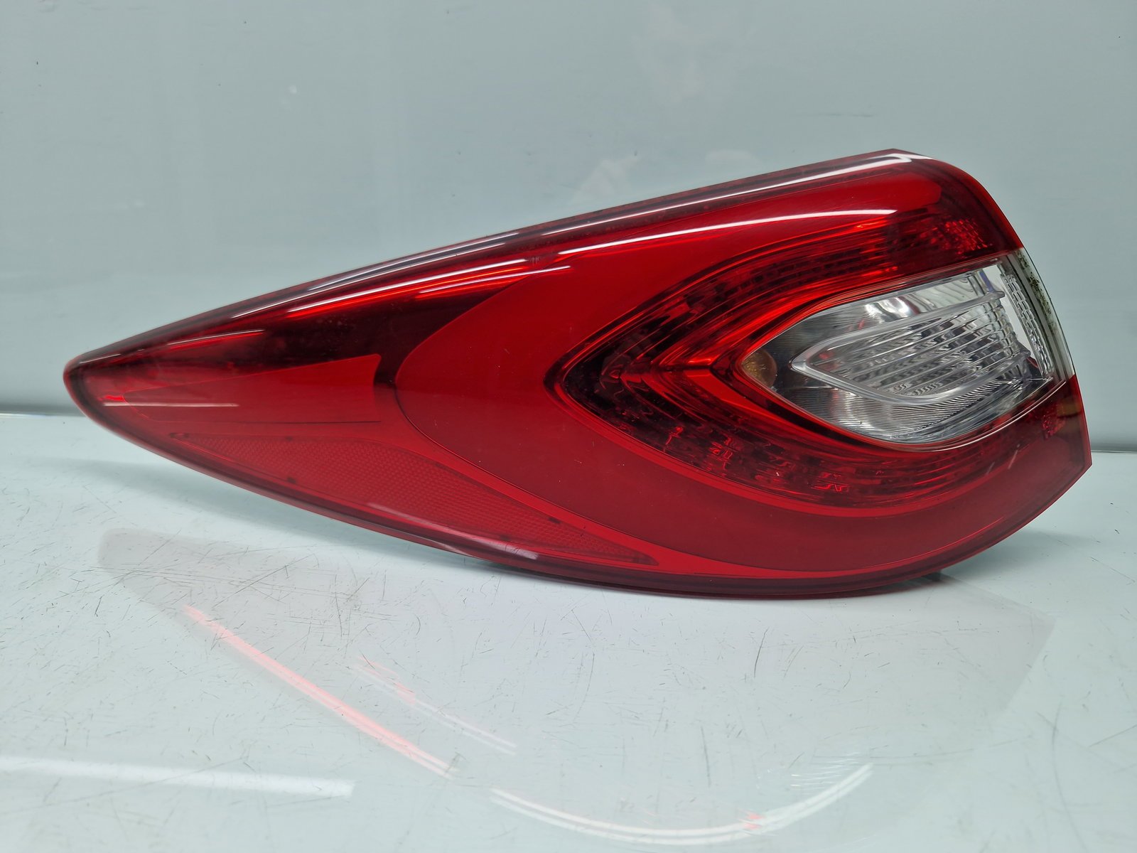 Stop aripa stanga Hyundai ix35 (LM) [Fabr 2010-2017] 92401-2Y500 - imagine 1