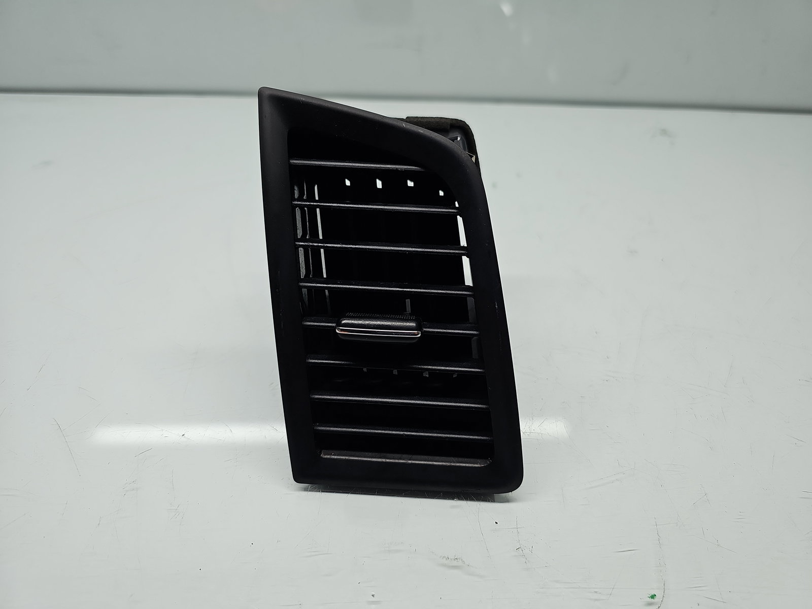 Grila aerisire stanga MITSUBISHI ASX (GA) [Fabr 2010-2020] 8030A-15750 - imagine 1