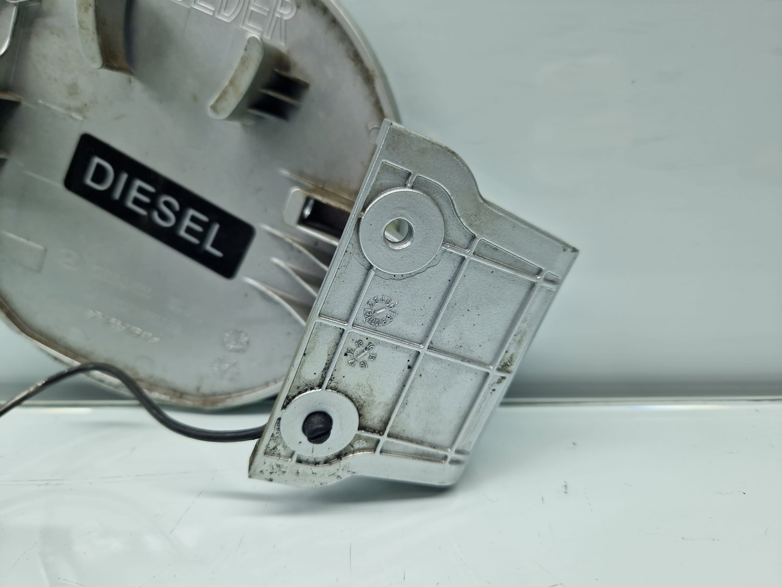 Capac rezervor Hyundai ix35 (LM) [Fabr 2010-2017] Sleek Silver - imagine 3