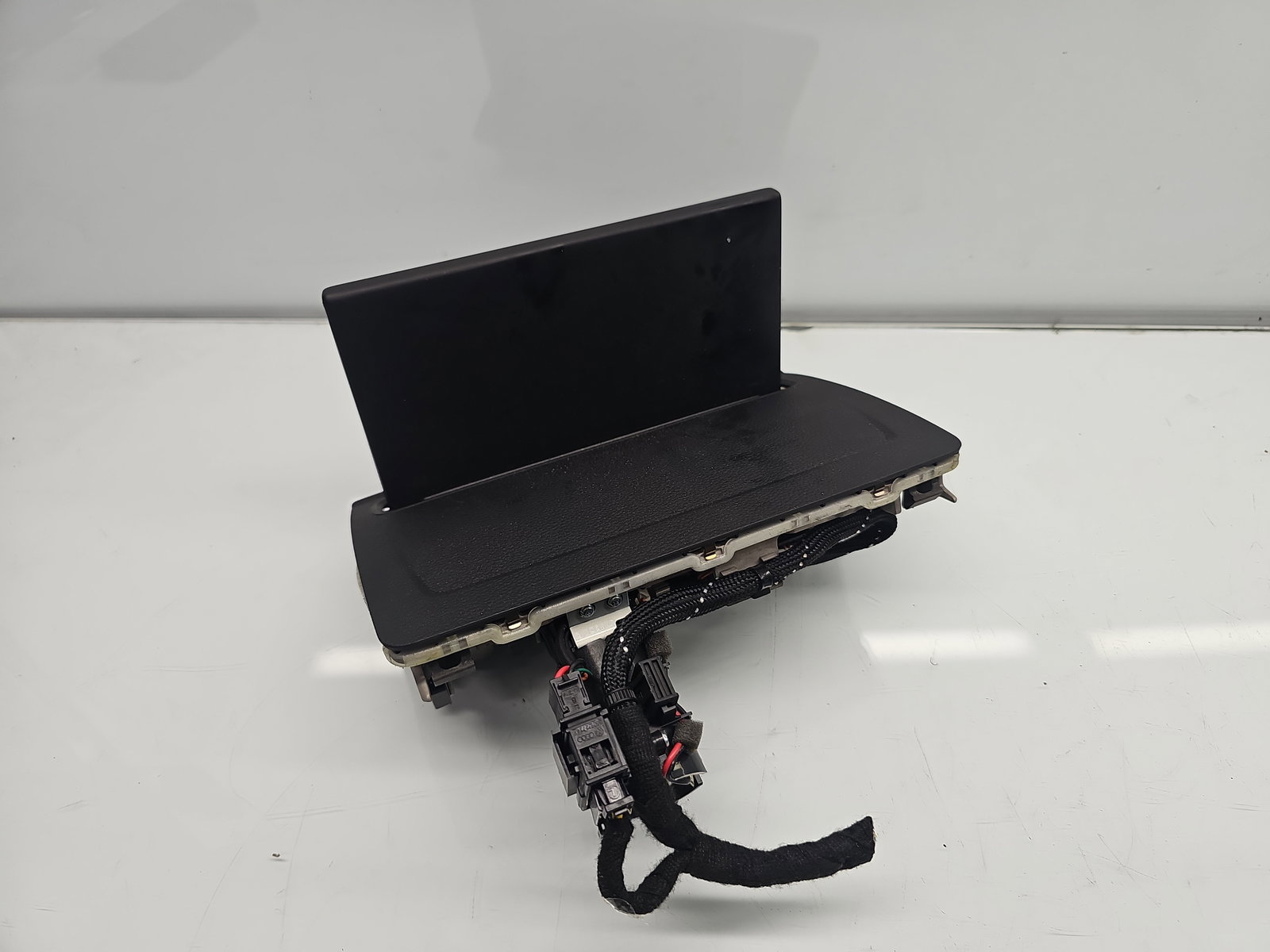 Display bord AUDI A3 (8VS) [Fabr 2013-prezent] 8V0857273M - imagine 3