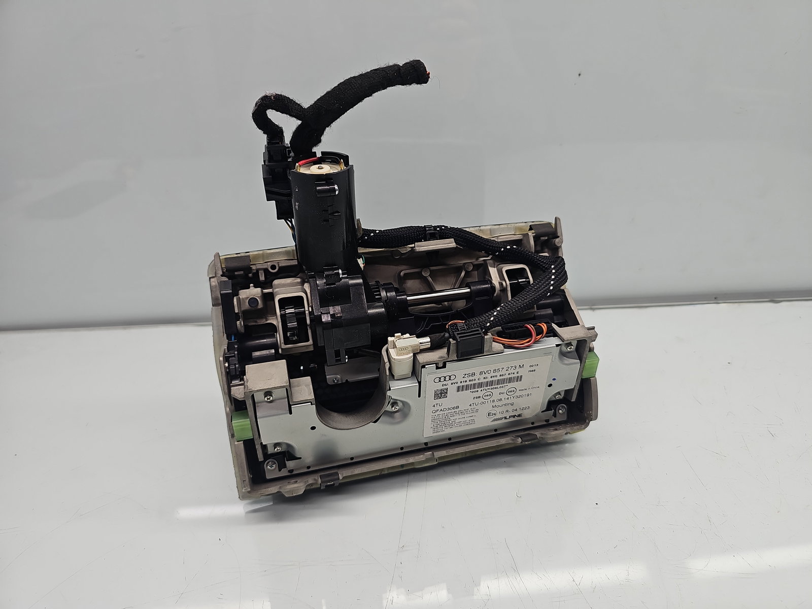 Display bord AUDI A3 (8VS) [Fabr 2013-prezent] 8V0857273M - imagine 5