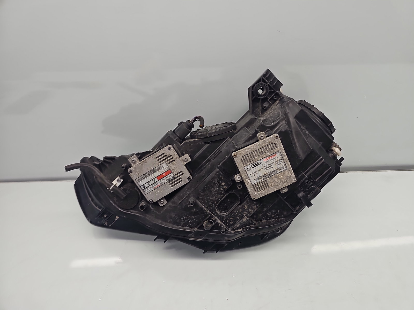 Far dreapta AUDI A3 (8VS) [Fabr 2013-prezent] Berlina S-line 8V0941006D - imagine 7