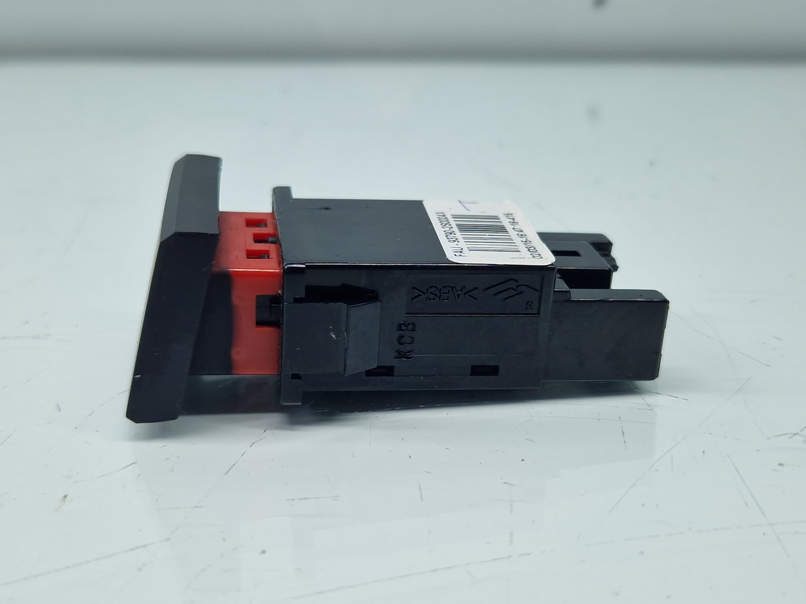 Buton avarii Hyundai ix35 (LM) [Fabr 2010-2017] 93790-2S0004X - imagine 2