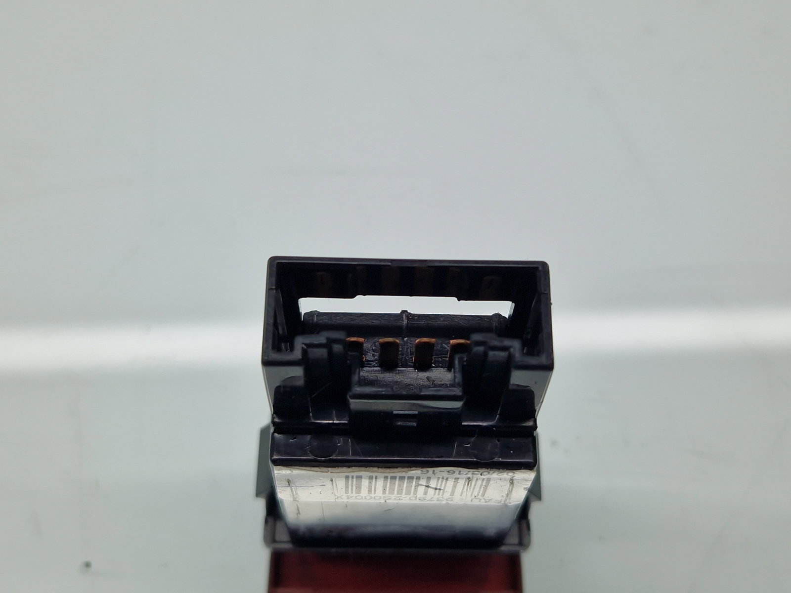 Buton avarii Hyundai ix35 (LM) [Fabr 2010-2017] 93790-2S0004X - imagine 4