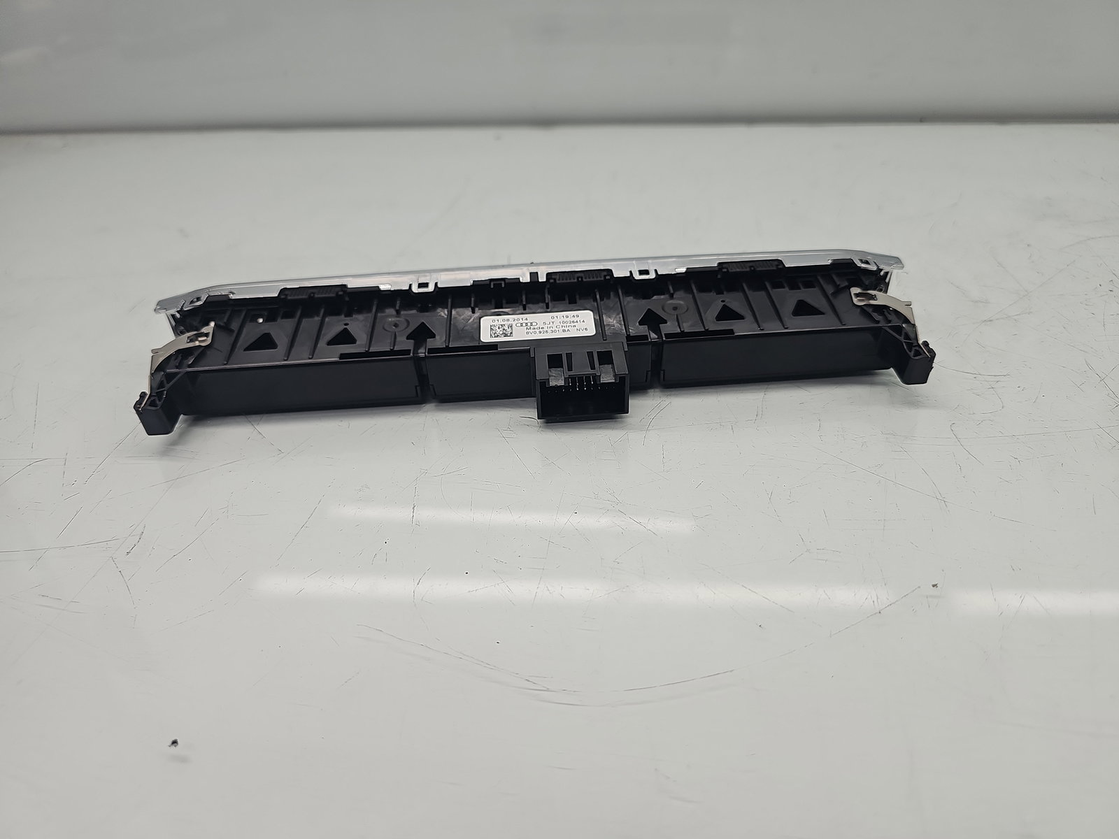 Butoane comenzi consola centrala AUDI A3 (8VS) [Fabr 2013-prezent] 8V0925301BA - imagine 4