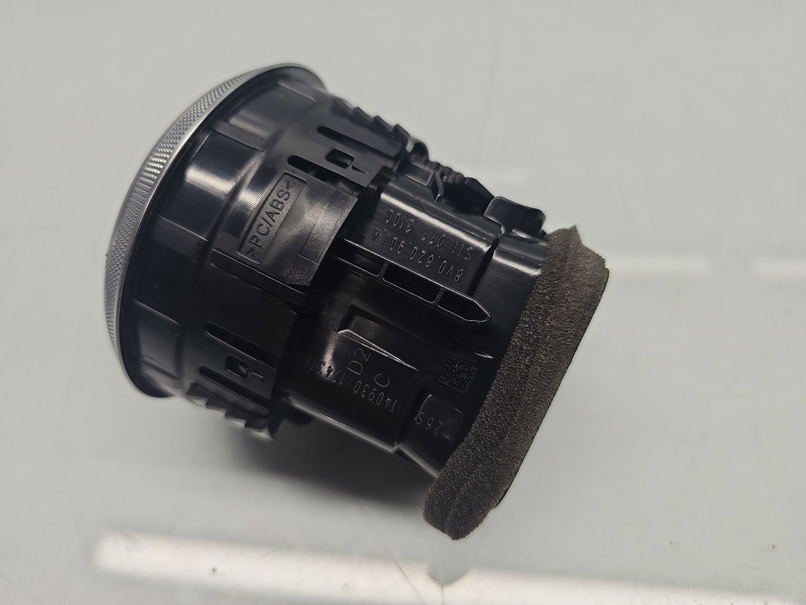 Grila aerisire centrala dreapta AUDI A3 (8VS) [Fabr 2013-prezent] 8V0820901A - imagine 5