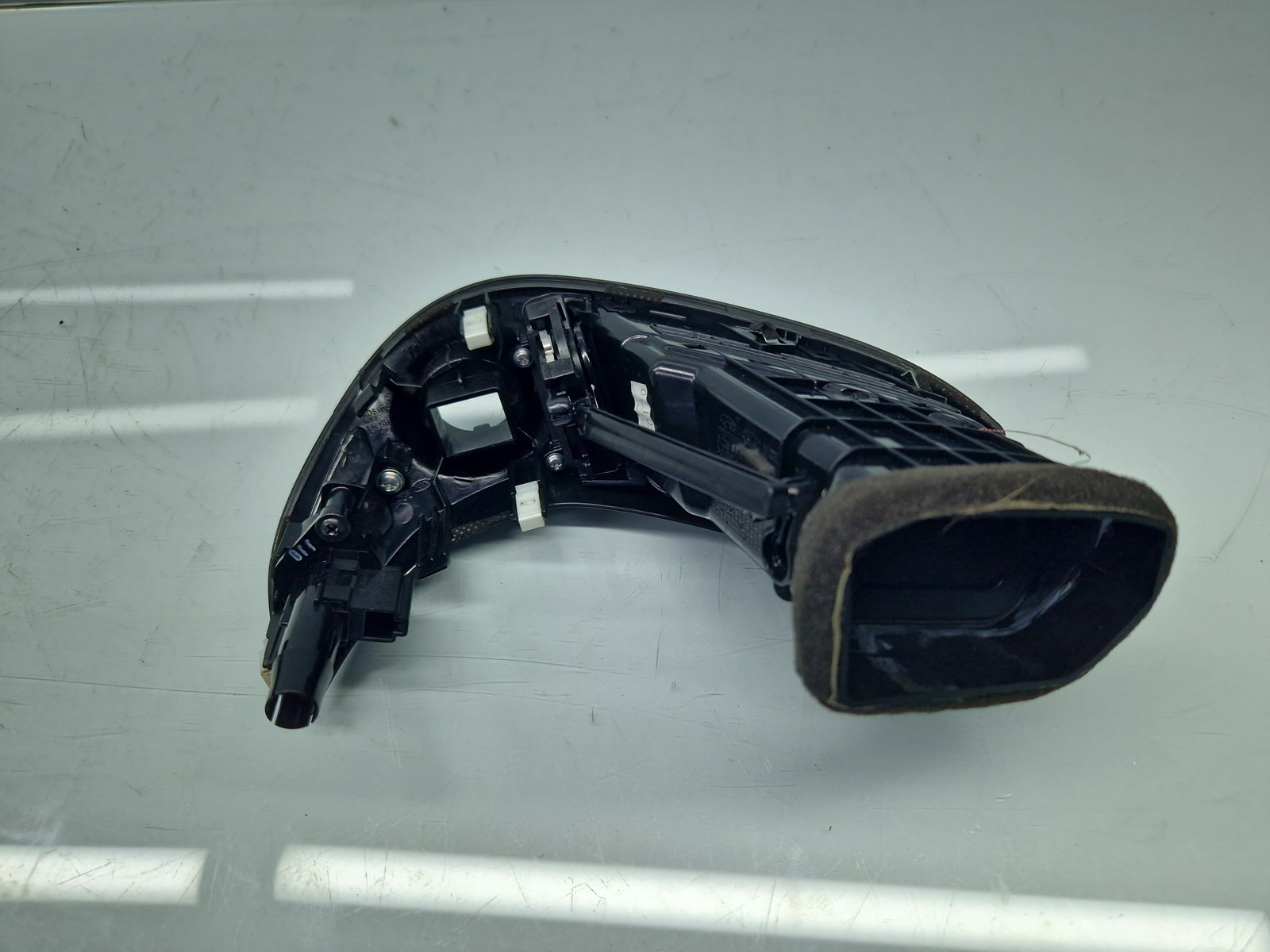 Grila aerisire centrala stanga Hyundai ix35 (LM) [Fabr 2010-2017] 97410-2S900 - imagine 4