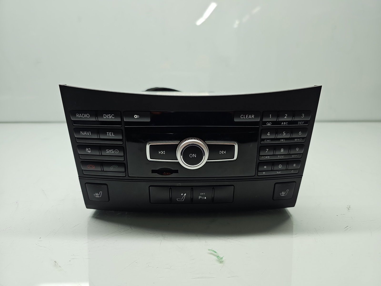 Radio CD cu navigatie Mercedes Clasa E (W212) [Fabr 2009-2016] A2129006913 - imagine 1
