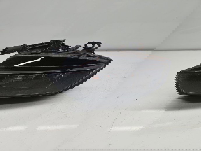 Proiector ceata dreapta AUDI A3 (8VS) [Fabr 2013-prezent] Berlina S-line 8V0941700D