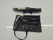 Set cric si cheie AUDI A3 (8VS) [Fabr 2013-prezent] OEM