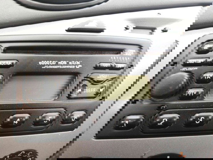 Radio CD OEM Ford Focus 1 [Fabr 1998-2005] 
