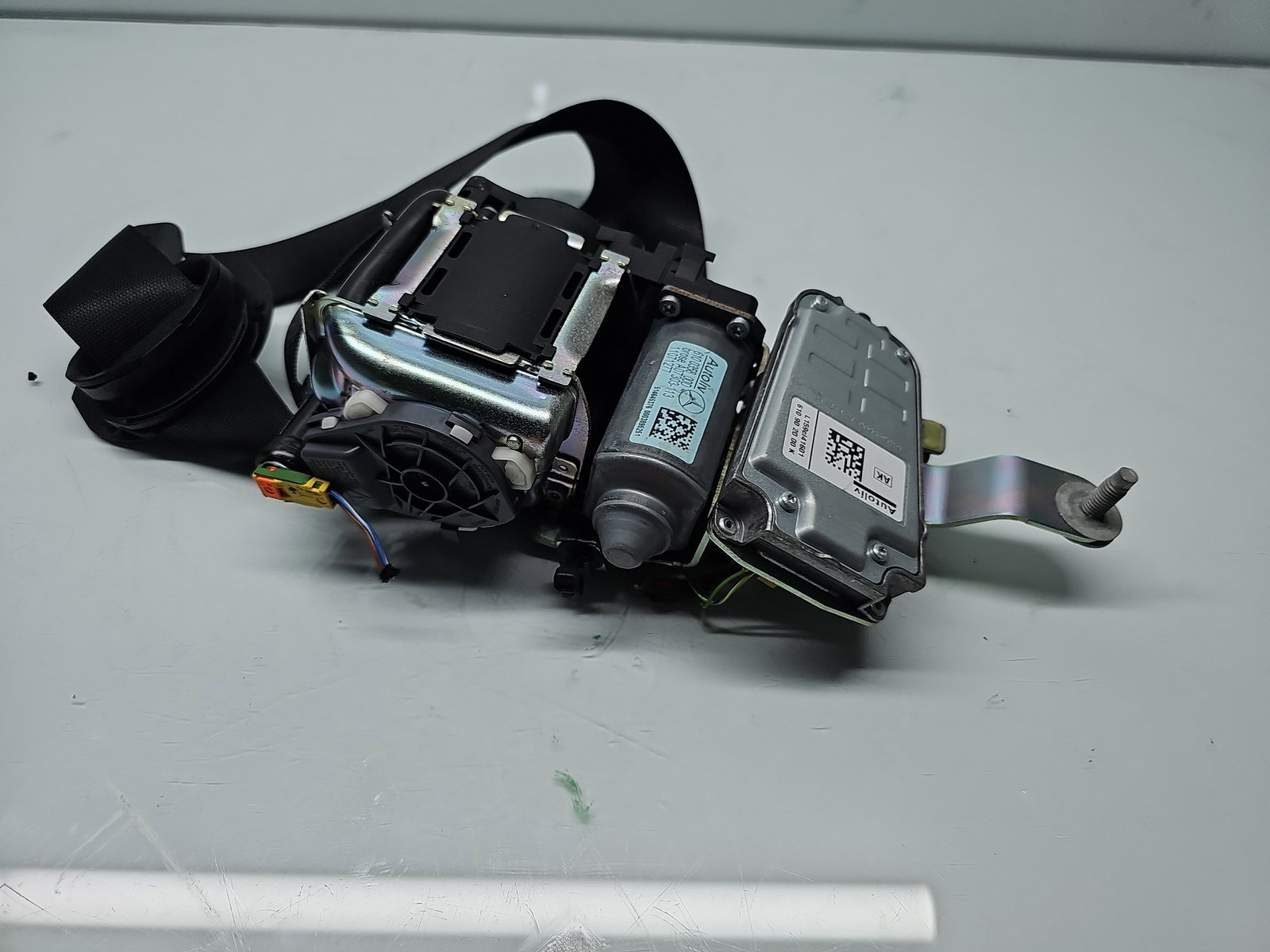 Centura stanga fata Mercedes Clasa E (W212) [Fabr 2009-2016] 610035800D - imagine 3