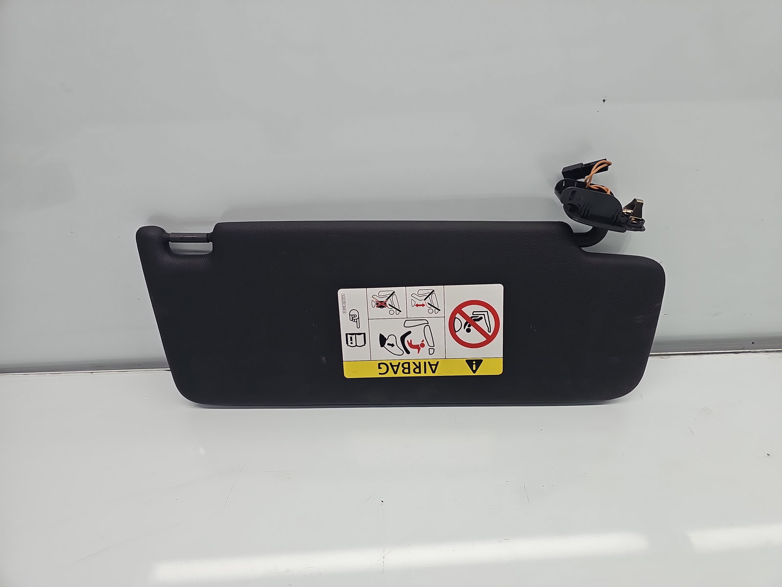 Parasolar stanga AUDI A3 (8VS) [Fabr 2013-prezent] 8V5857551M - imagine 3