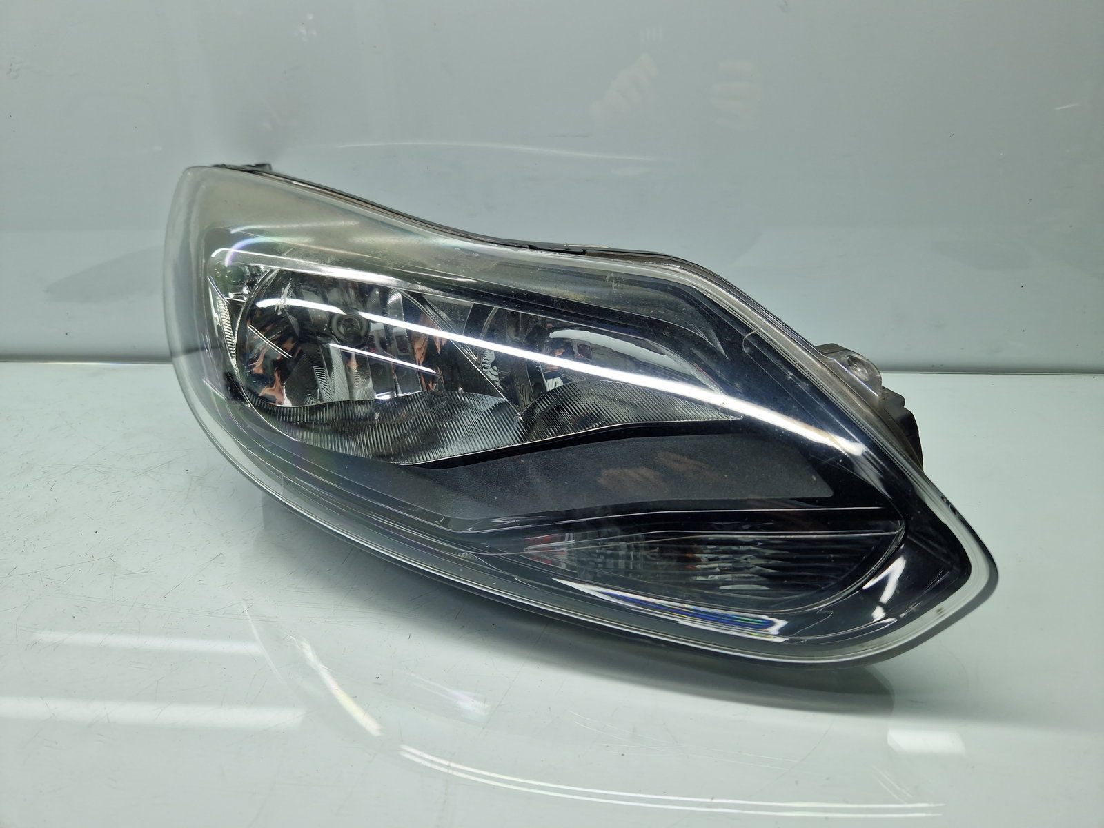 Far dreapta Ford Focus 3 [Fabr 2010-2018] BM51--13W029-DK - imagine 2