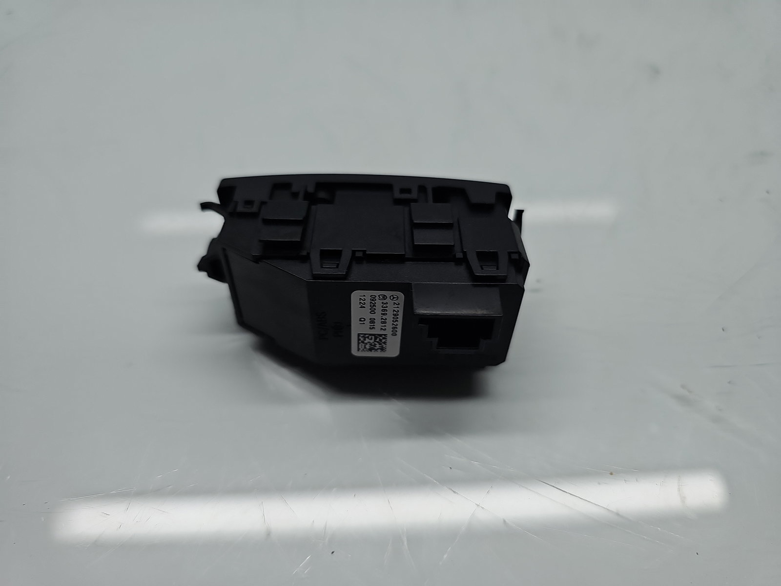 Buton avarii Mercedes Clasa E (W212) [Fabr 2009-2016] 2129052600 - imagine 2