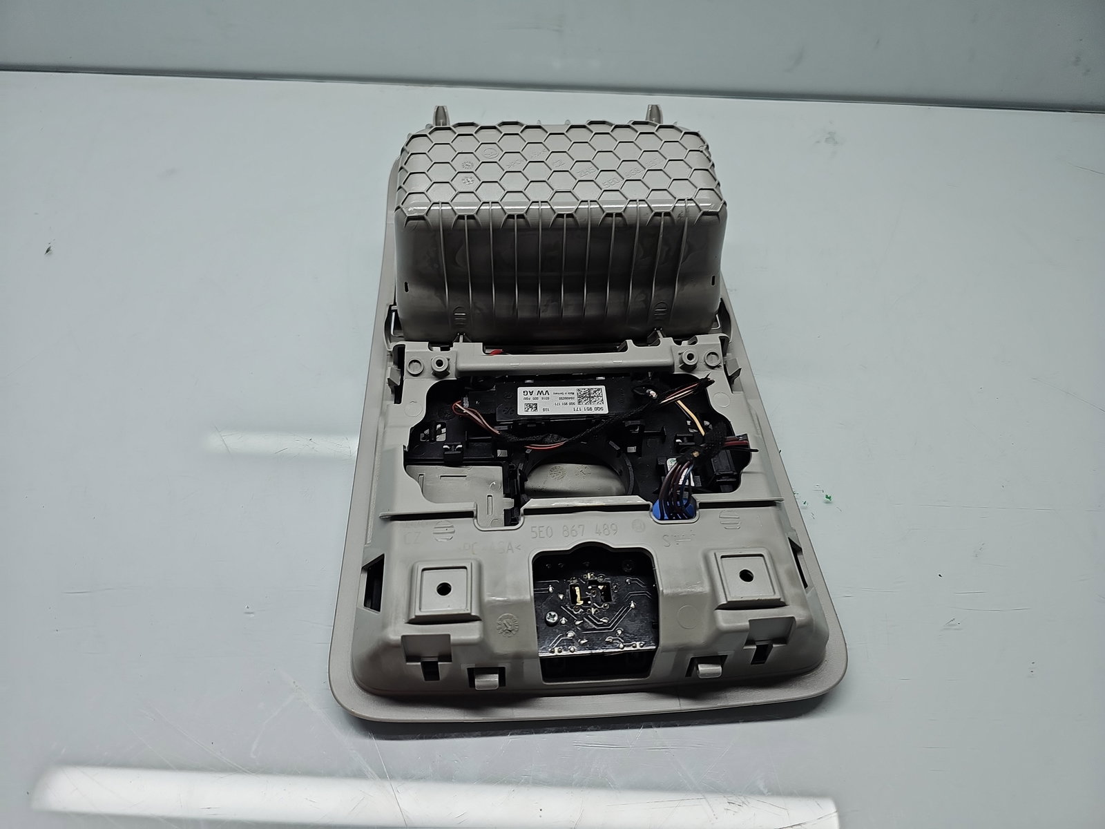 Plafoniera fata Skoda Octavia 3 (5E3) [Fabr 2012-2020] Berlina 5E0867489 - imagine 5