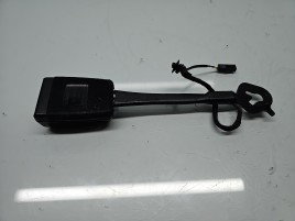 Capsa centura dreapta fata Skoda Octavia 3 (5E3) [Fabr 2012-2020] 5G3857755C