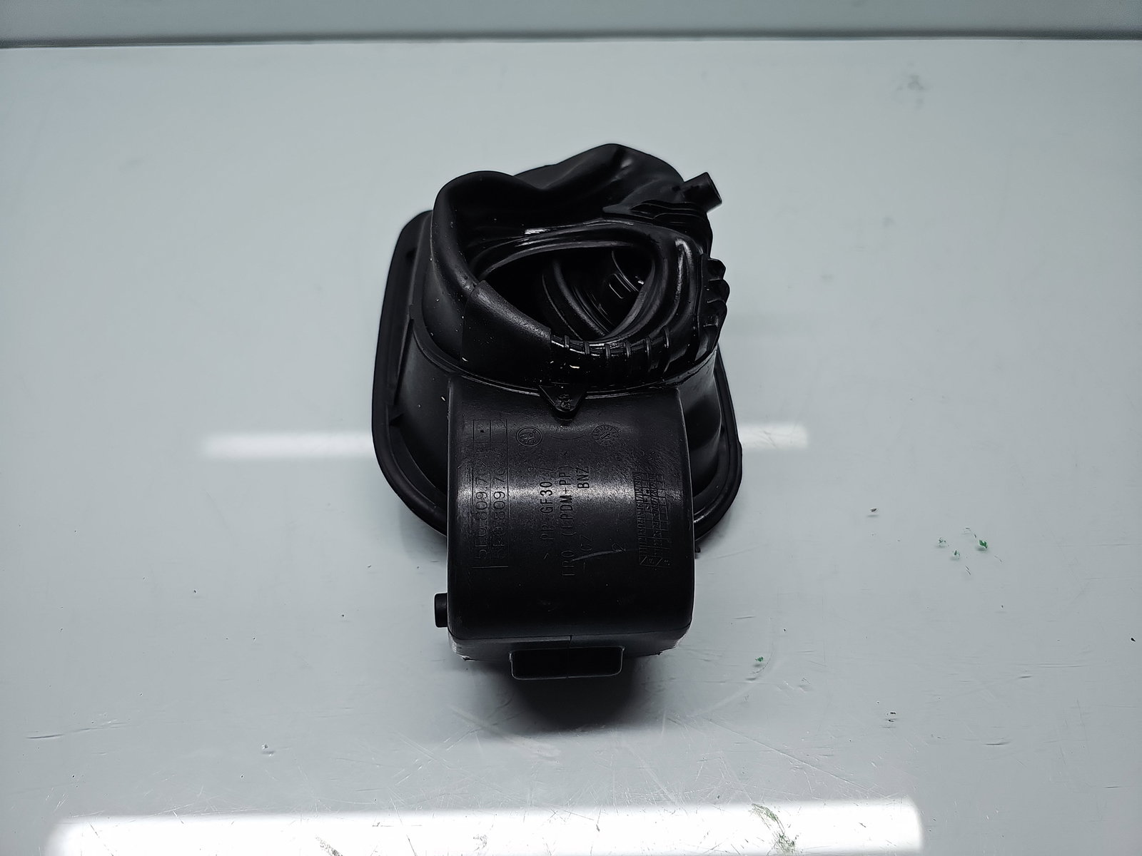 Capac rezervor Skoda Octavia 3 (5E3) [Fabr 2012-2020] Berlina 5E0809702B - imagine 4