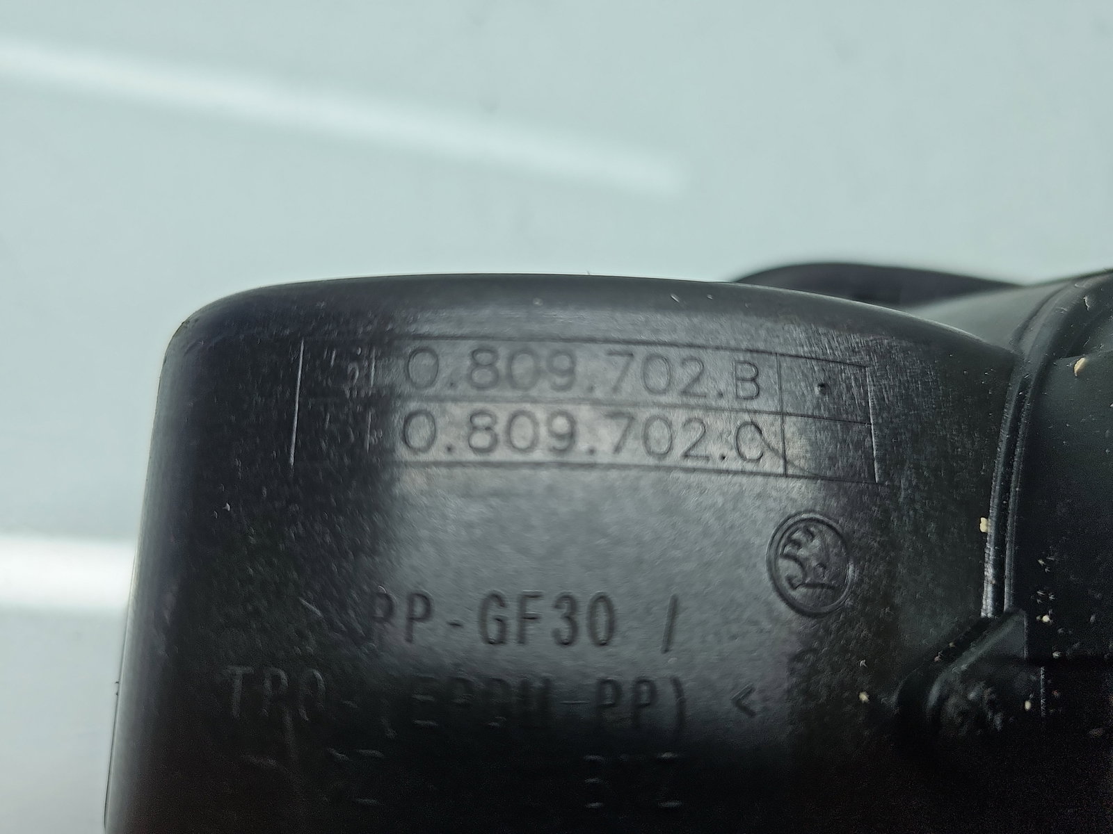 Capac rezervor Skoda Octavia 3 (5E3) [Fabr 2012-2020] Berlina 5E0809702B - imagine 5