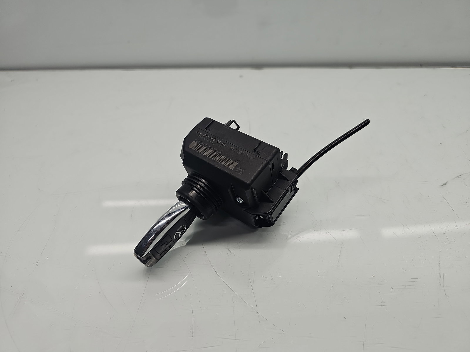 Contact cu cheie Mercedes Clasa C (W204) [Fabr 2007-2014] A2079057101 2.2 CDI 651911 150KW / 204CP - imagine 1