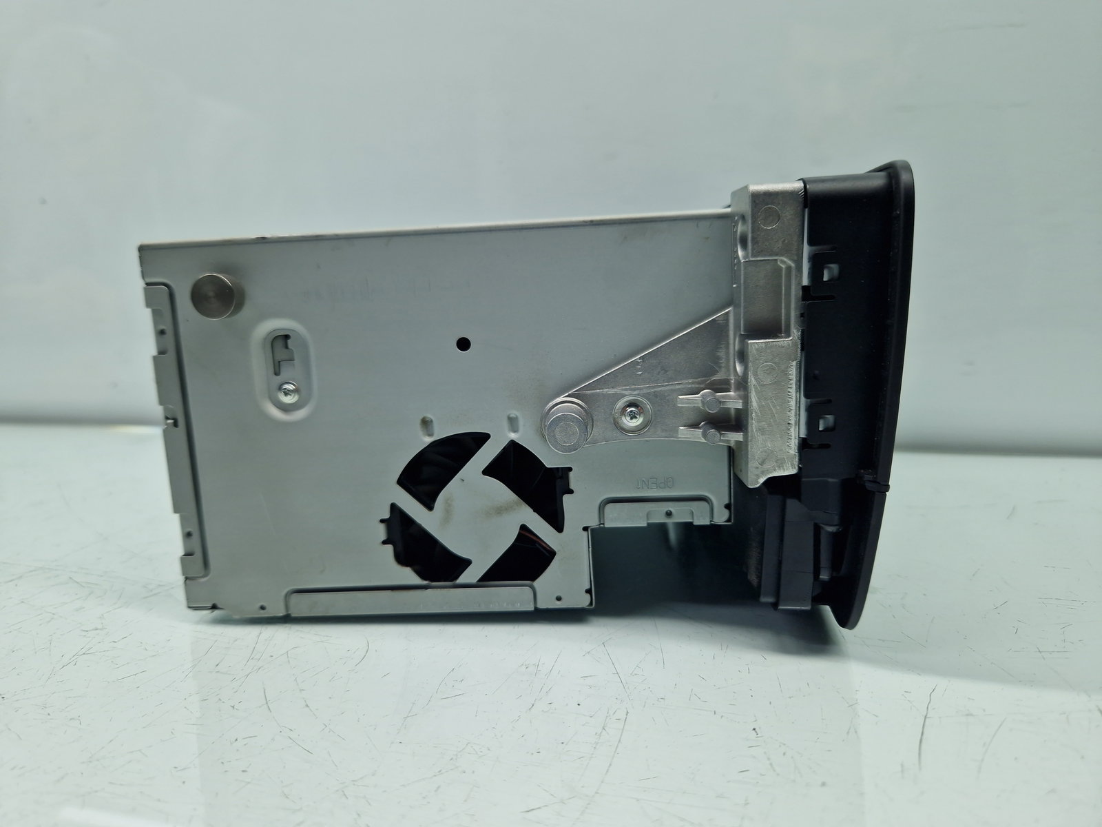 Radio CD Mercedes Clasa A (W176) [Fabr 2012-2018] A2469007418 - imagine 4