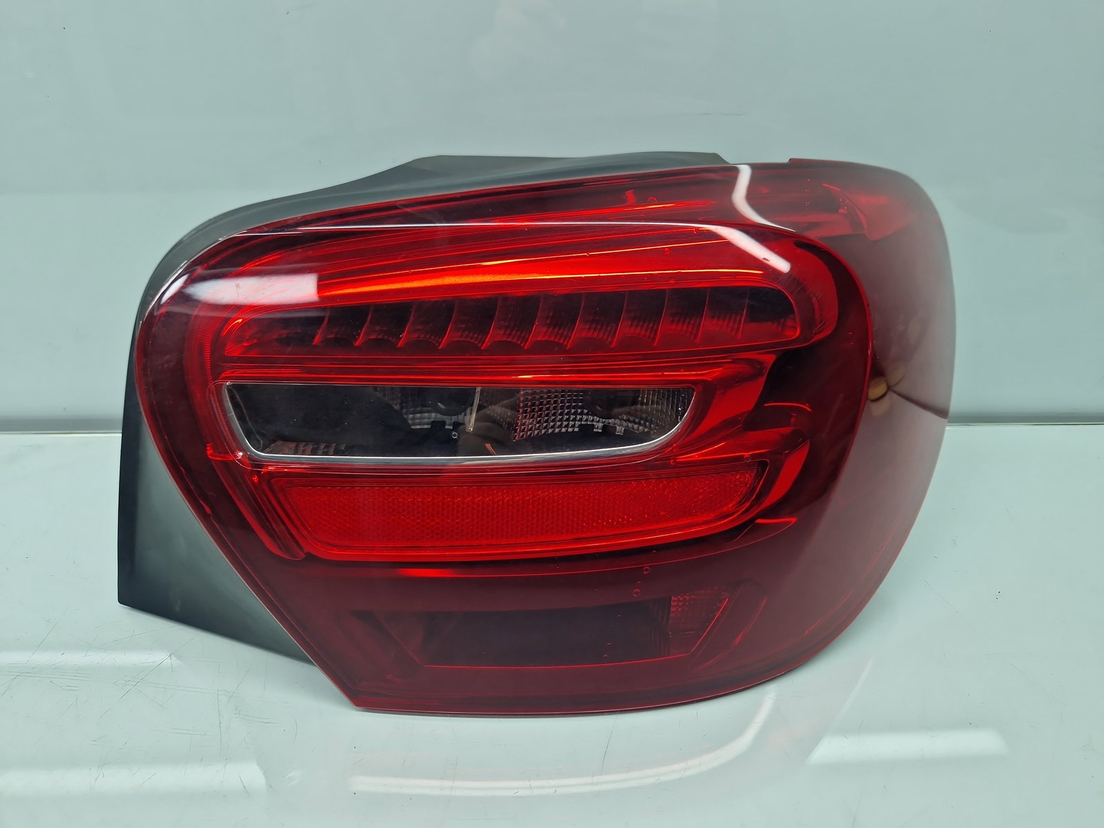 Stop aripa dreapta Mercedes Clasa A (W176) [Fabr 2012-2018] A1769064900 - imagine 1