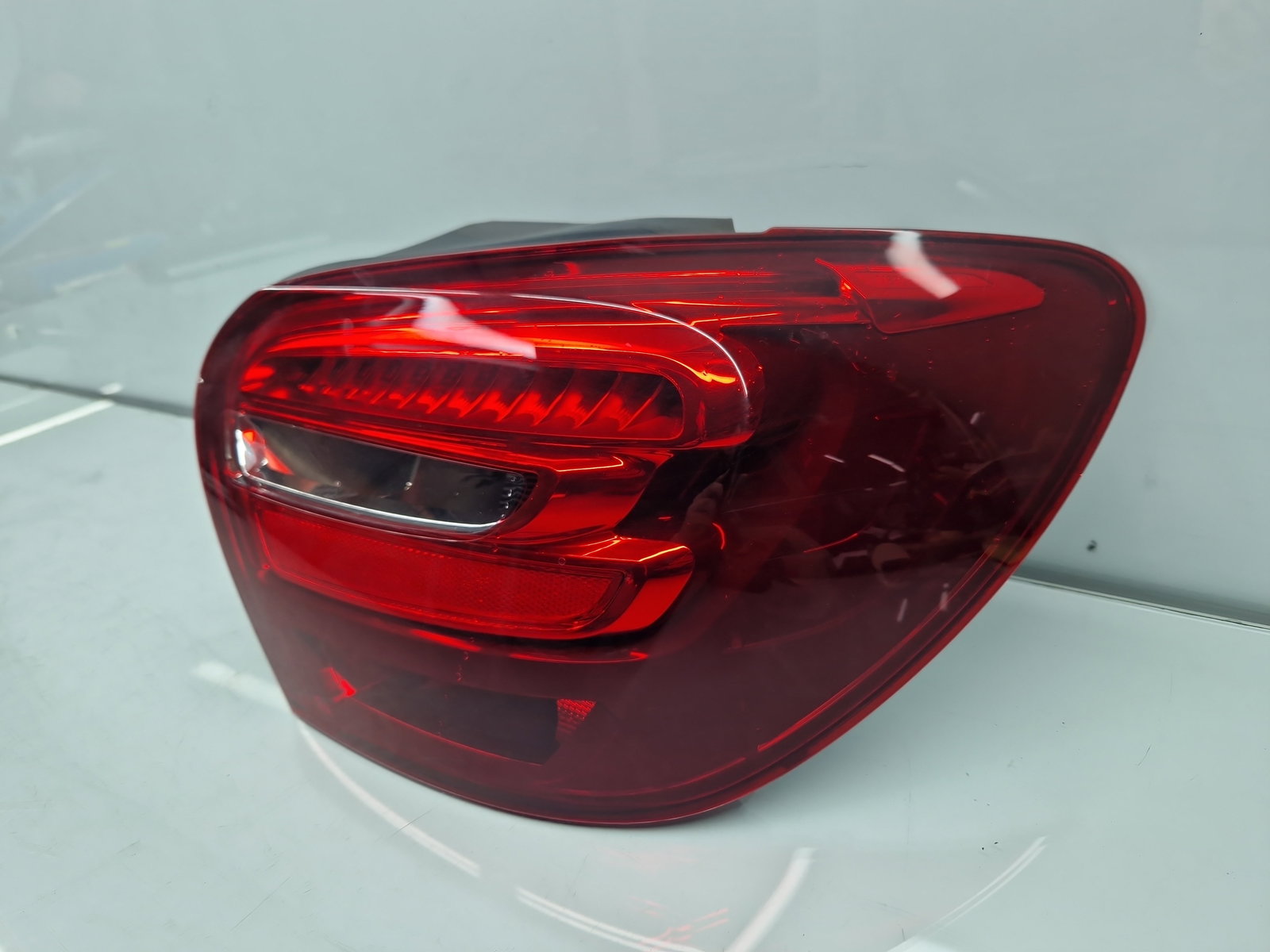 Stop aripa dreapta Mercedes Clasa A (W176) [Fabr 2012-2018] A1769064900 - imagine 2