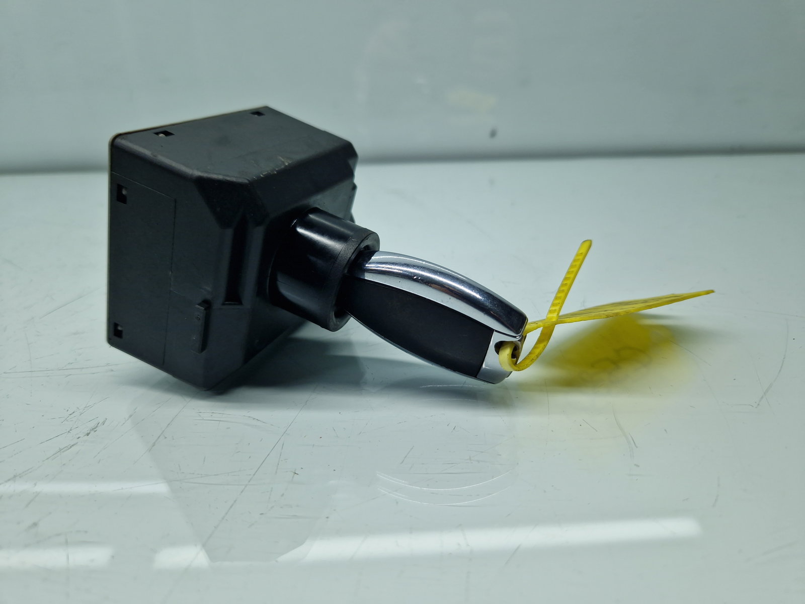 Contact cu cheie Mercedes Clasa A (W176) [Fabr 2012-2018] A2469054602 1.5 CDI 607951 80KW / 109CP - imagine 3