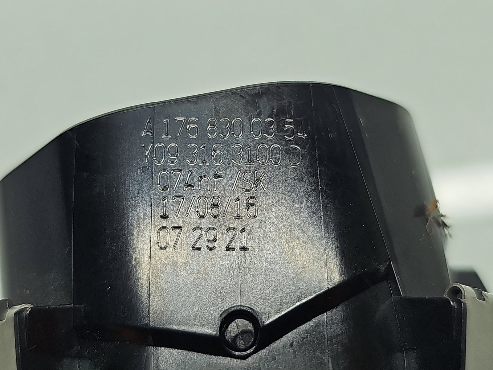 Grila aerisire stanga Mercedes Clasa A (W176) [Fabr 2012-2018] A1768300354 - imagine 5