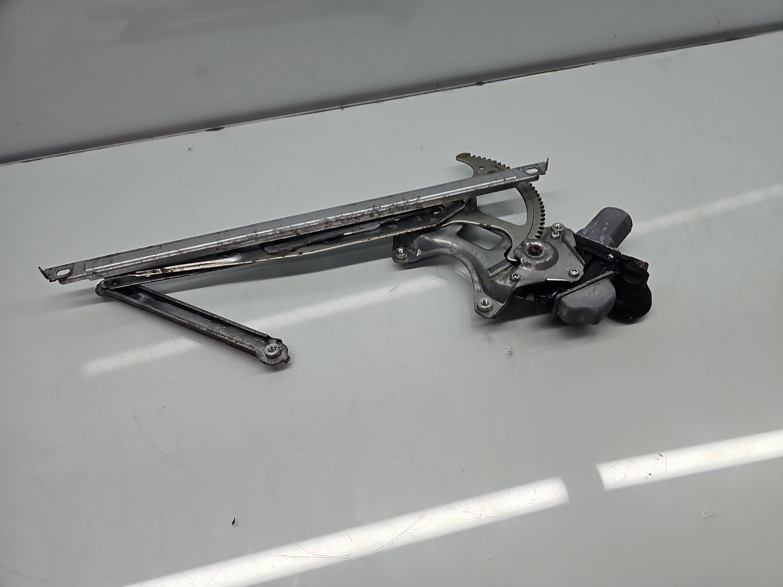 Macara electrica geam dreapta fata Toyota Rav 4 IV (ZSA4, ALA4) [Fabr 2013-2018] SUV OEM - imagine 4