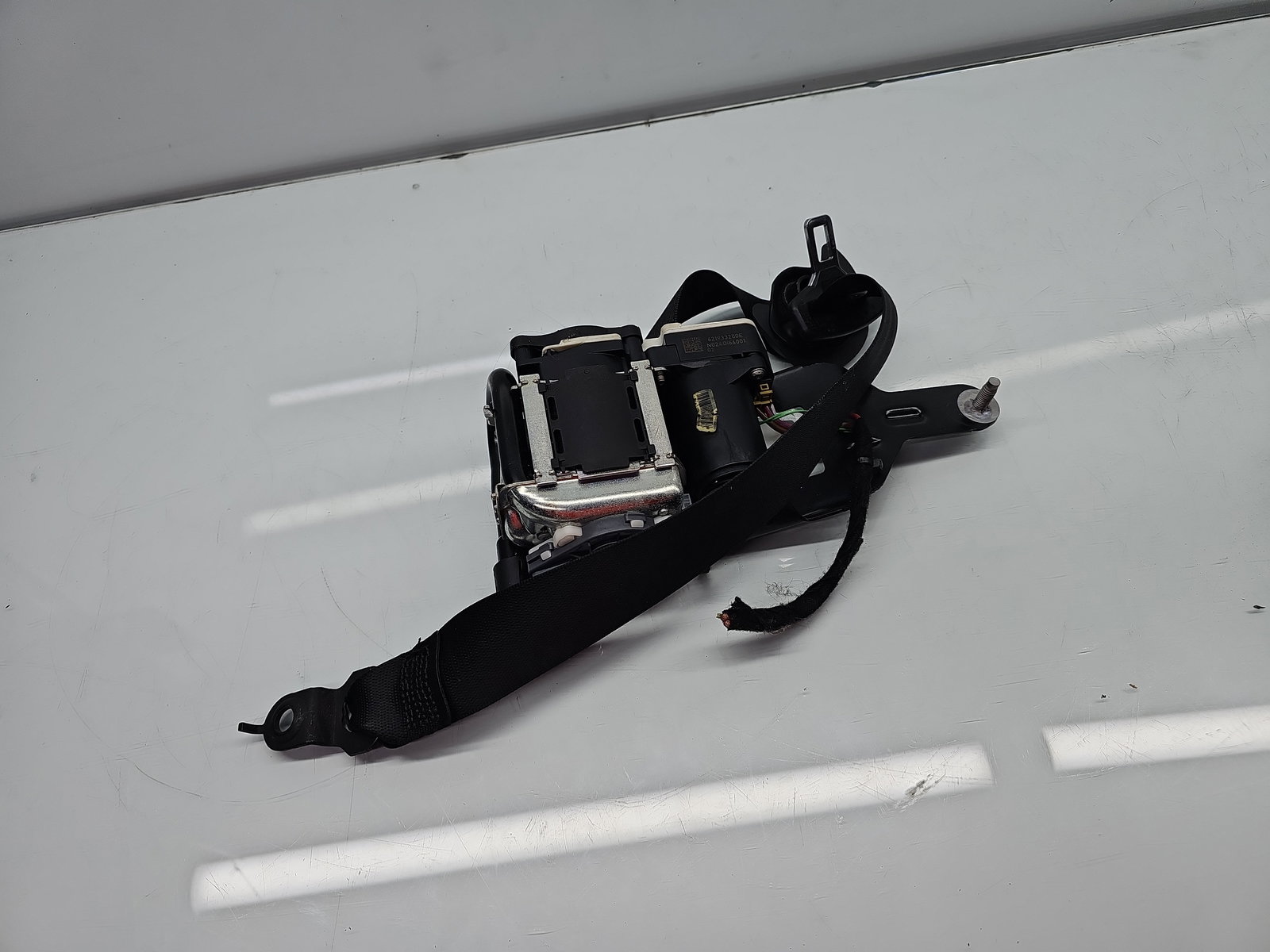 Centura stanga fata Mercedes Clasa C (W204) [Fabr 2007-2014] A2048604586 - imagine 2