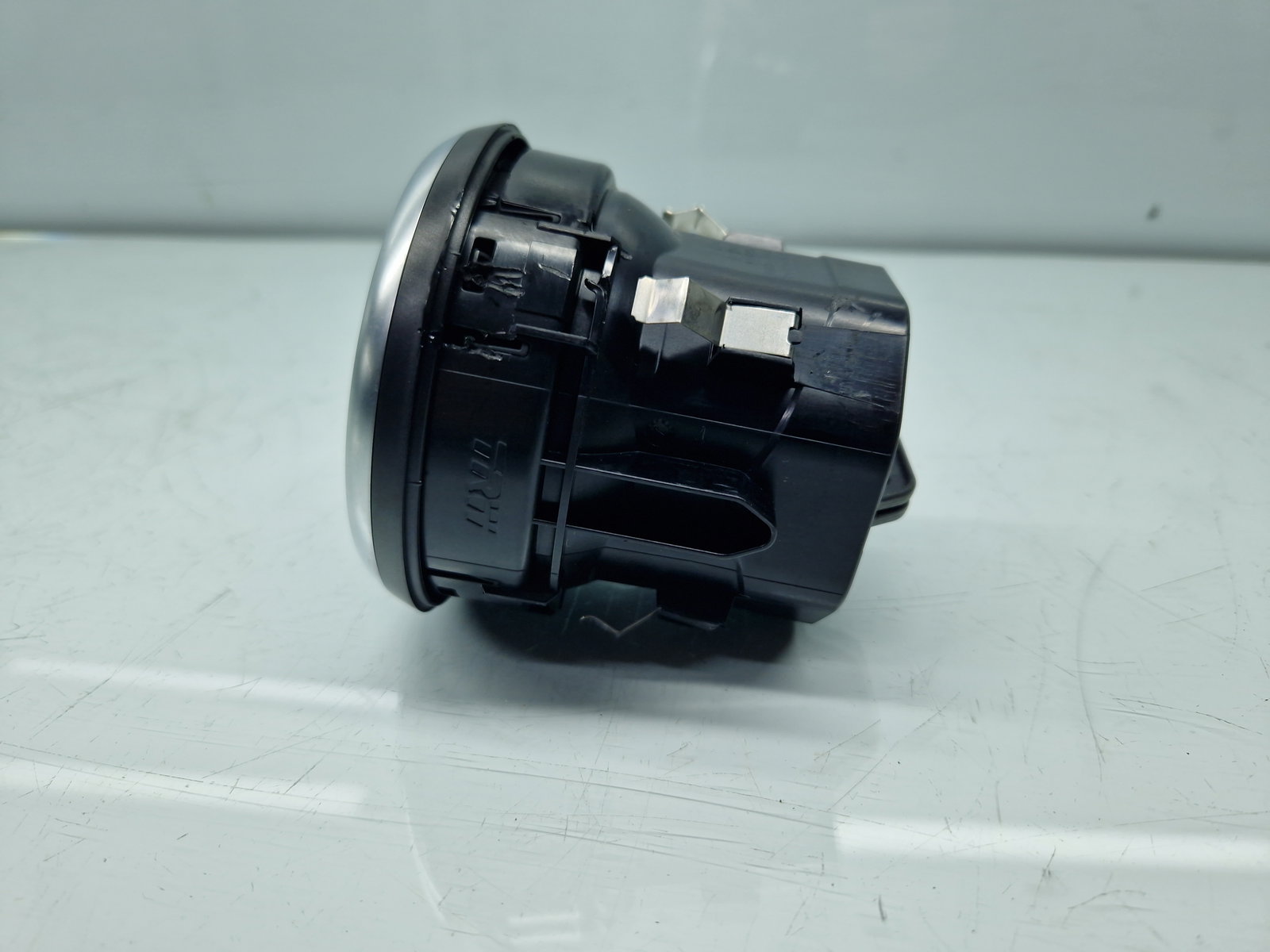 Grila aerisire centrala Mercedes Clasa A (W176) [Fabr 2012-2018] A1768300754 - imagine 2