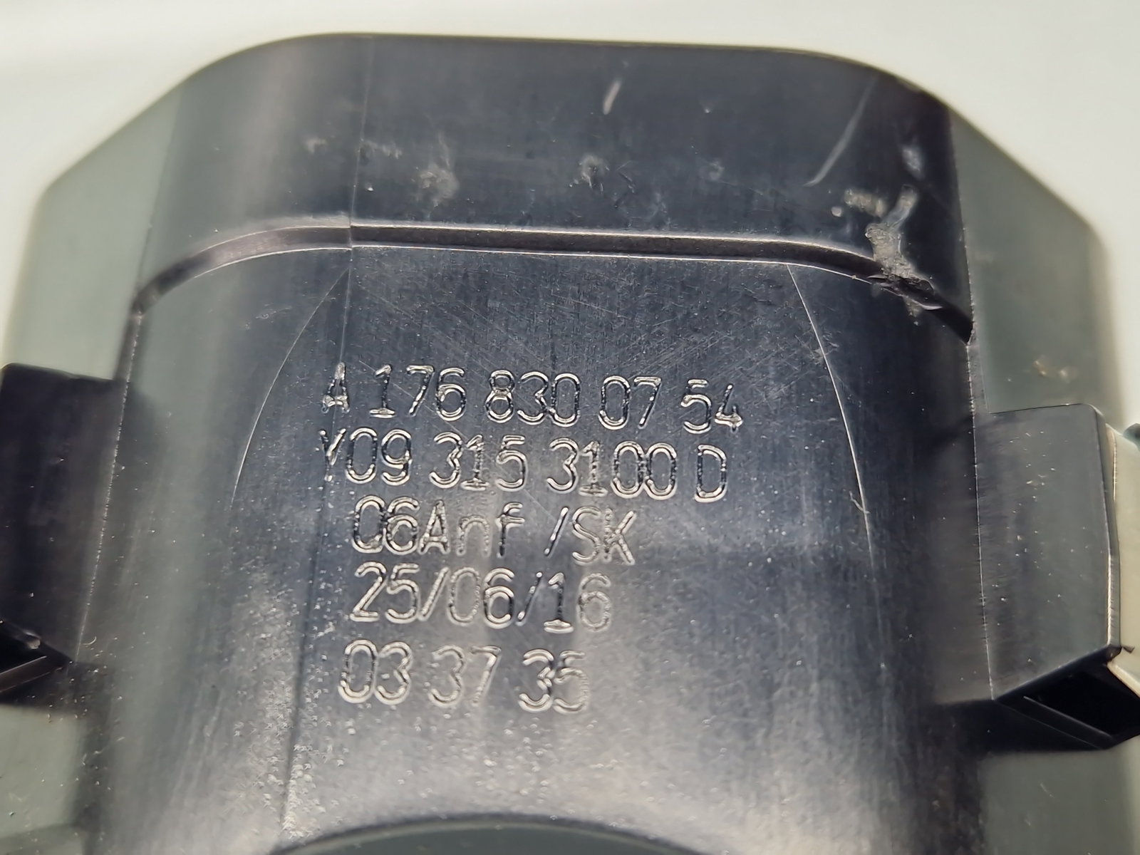 Grila aerisire centrala Mercedes Clasa A (W176) [Fabr 2012-2018] A1768300754 - imagine 5