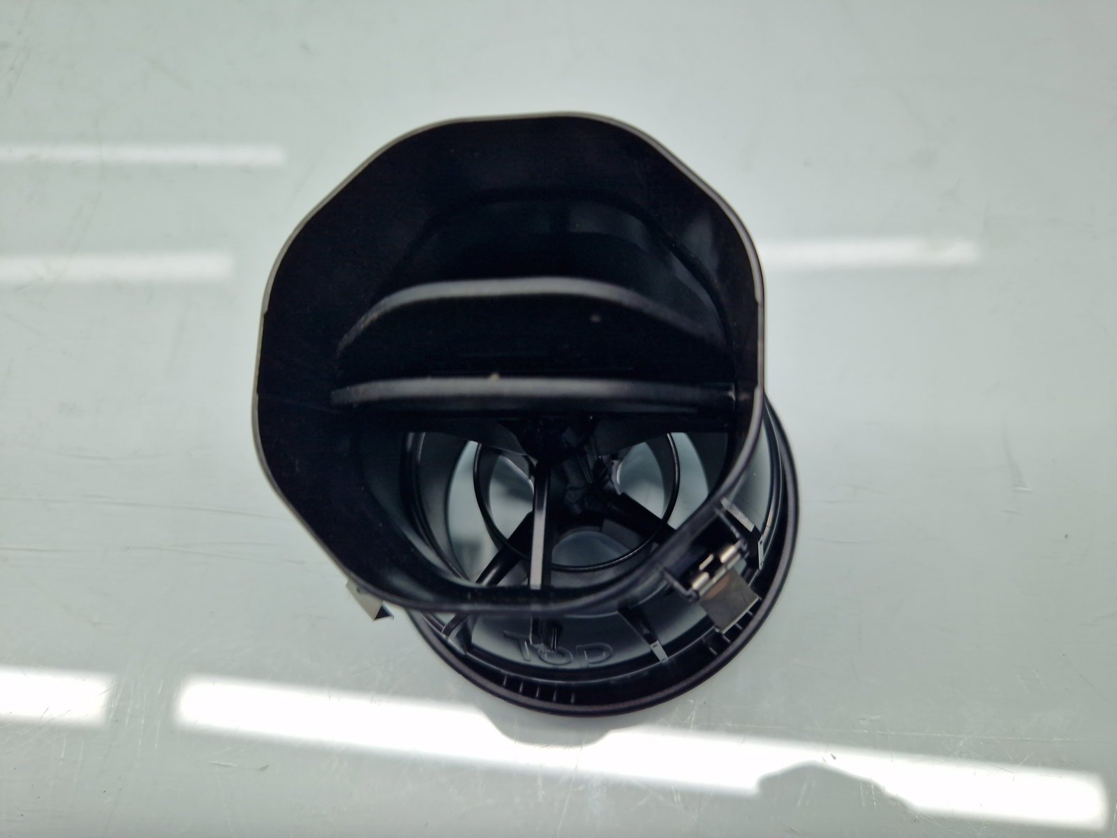 Grila aerisire centrala Mercedes Clasa A (W176) [Fabr 2012-2018] A1768300354 - imagine 4