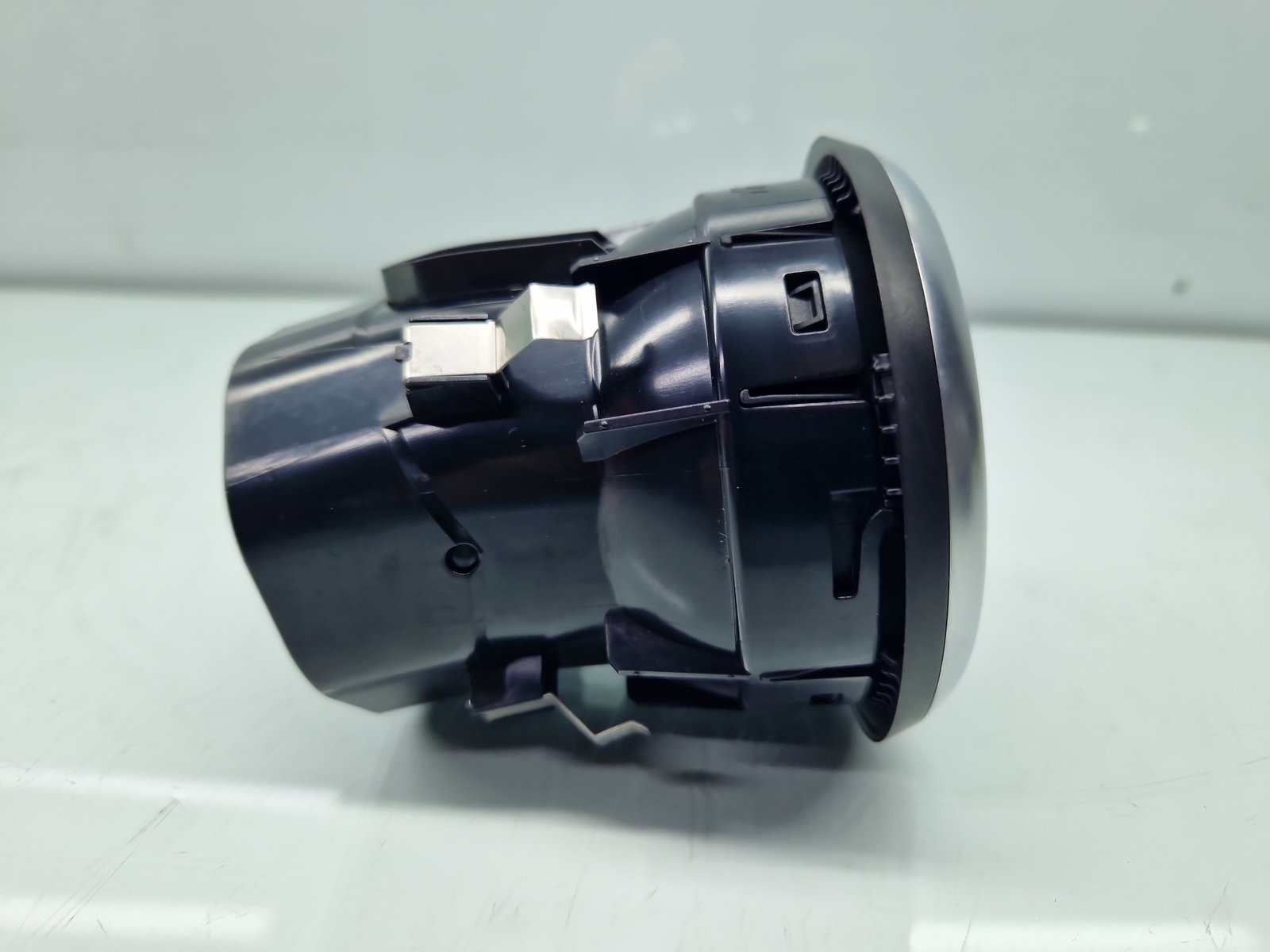 Grila aerisire stanga Mercedes Clasa A (W176) [Fabr 2012-2018] A1768300354 - imagine 3