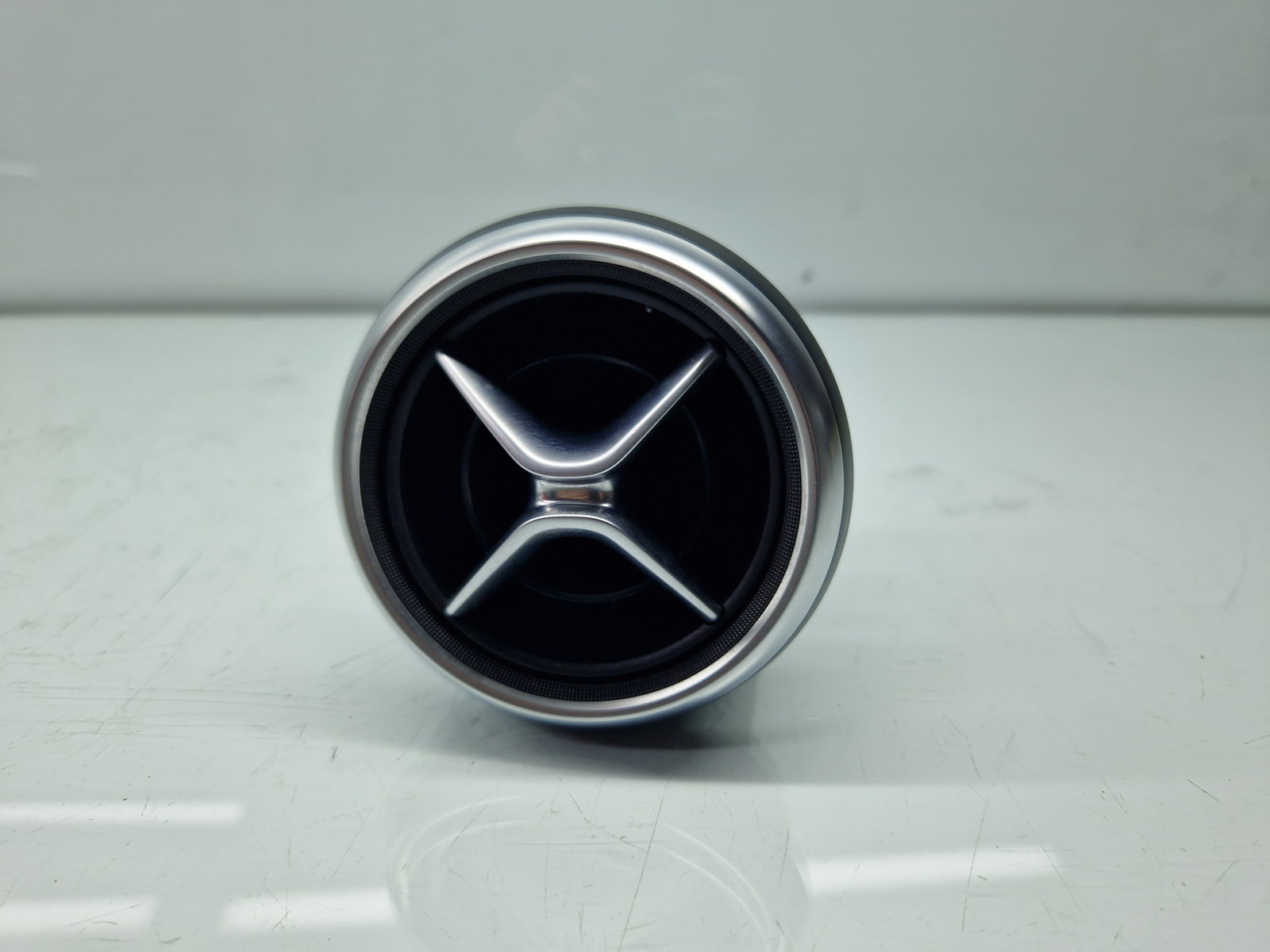 Grila aerisire dreapta Mercedes Clasa A (W176) [Fabr 2012-2018] A1768300754 - imagine 1