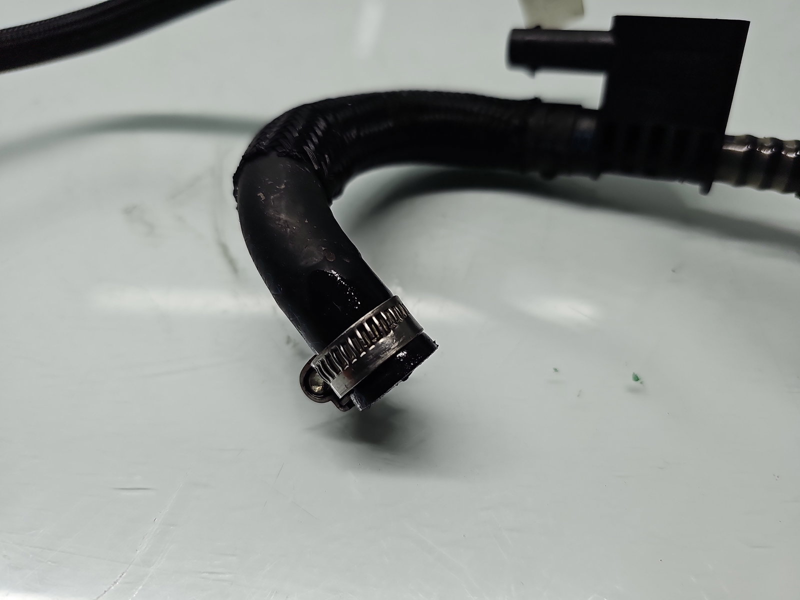 Conducta combustibil Bmw 5 GT (F07) [Fabr 2011-2016] 7810784-01 2.0 N47D20 135KW / 184CP - imagine 3