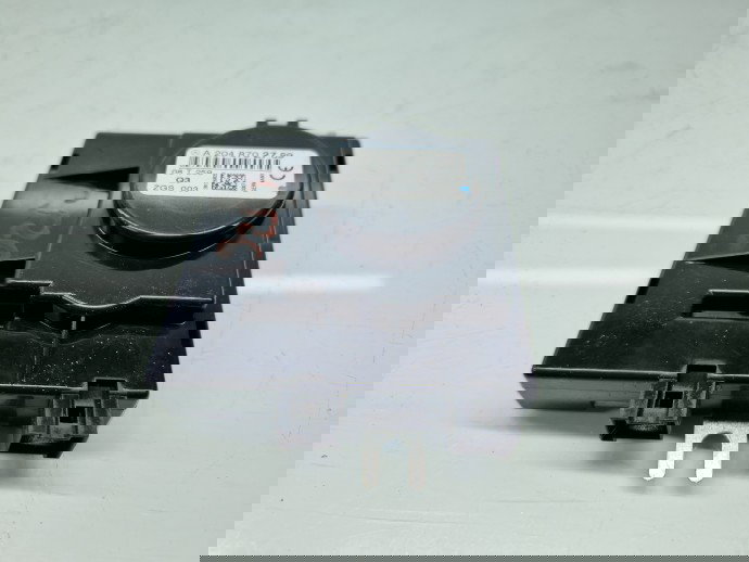 Amplificator antena Mercedes Clasa C (W204) [Fabr 2007-2014] A2048702789