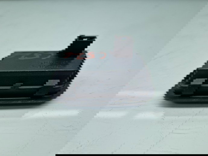 Buton deschidere haion Mercedes Clasa C (W204) [Fabr 2007-2014] 2118219551