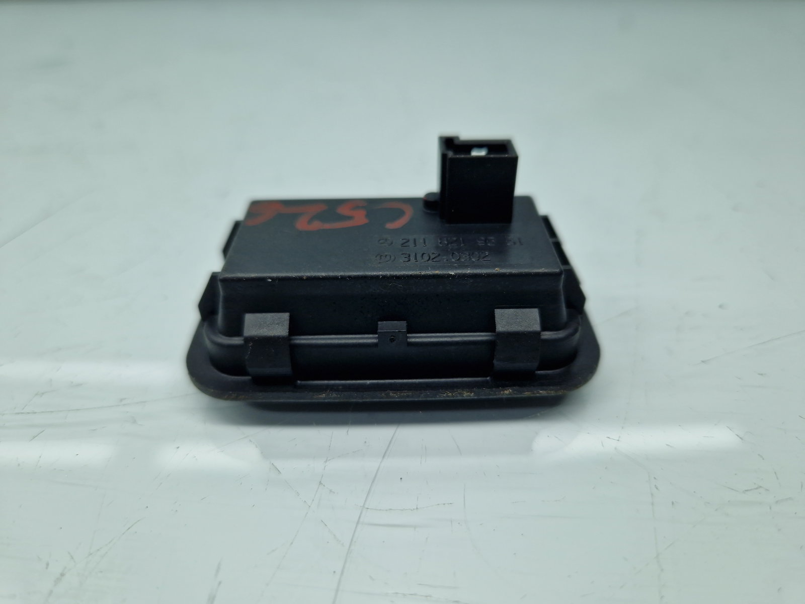 Buton deschidere haion Mercedes Clasa C (W204) [Fabr 2007-2014] 2118219551 - imagine 3