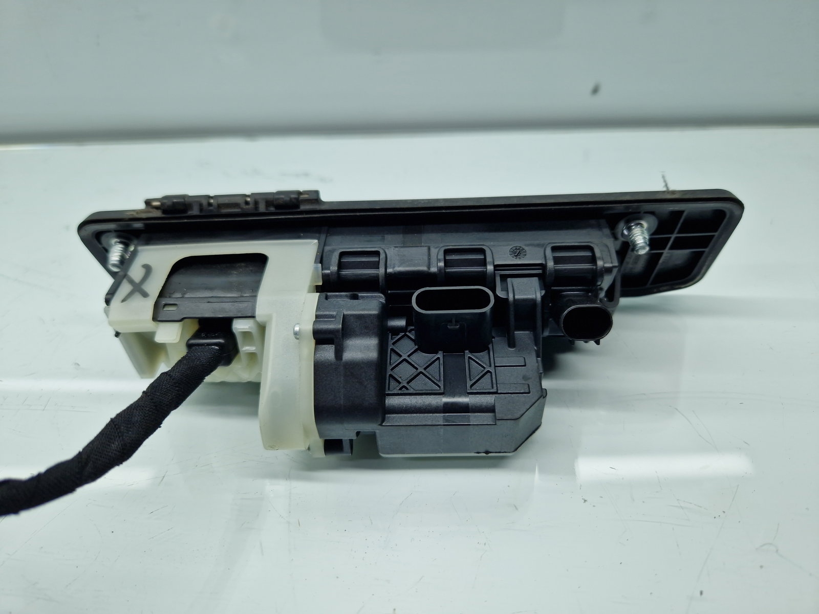 Buton deschidere haion Mercedes Clasa A (W177) [Fabr 2019-2024] A0997503500 - imagine 2