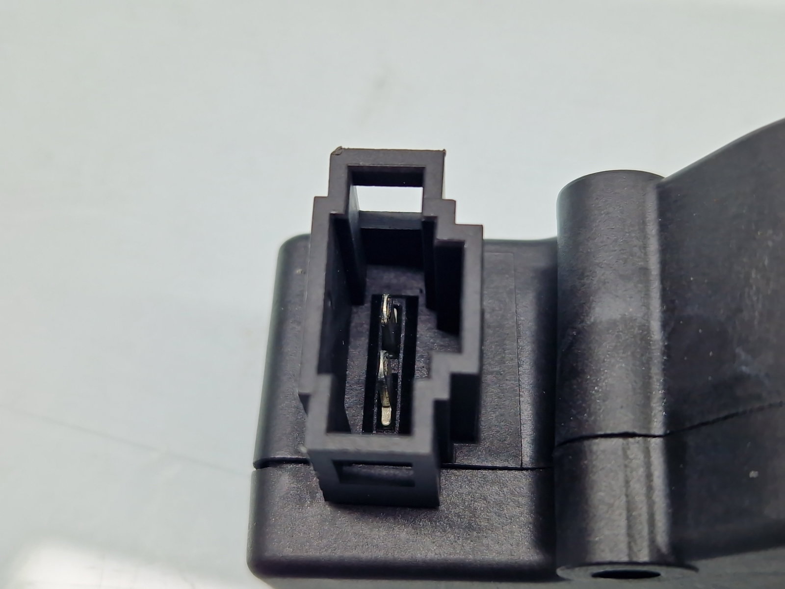 Actuator haion Mercedes Clasa E (W212) [Fabr 2009-2016] Break AMG A2047500060 - imagine 4