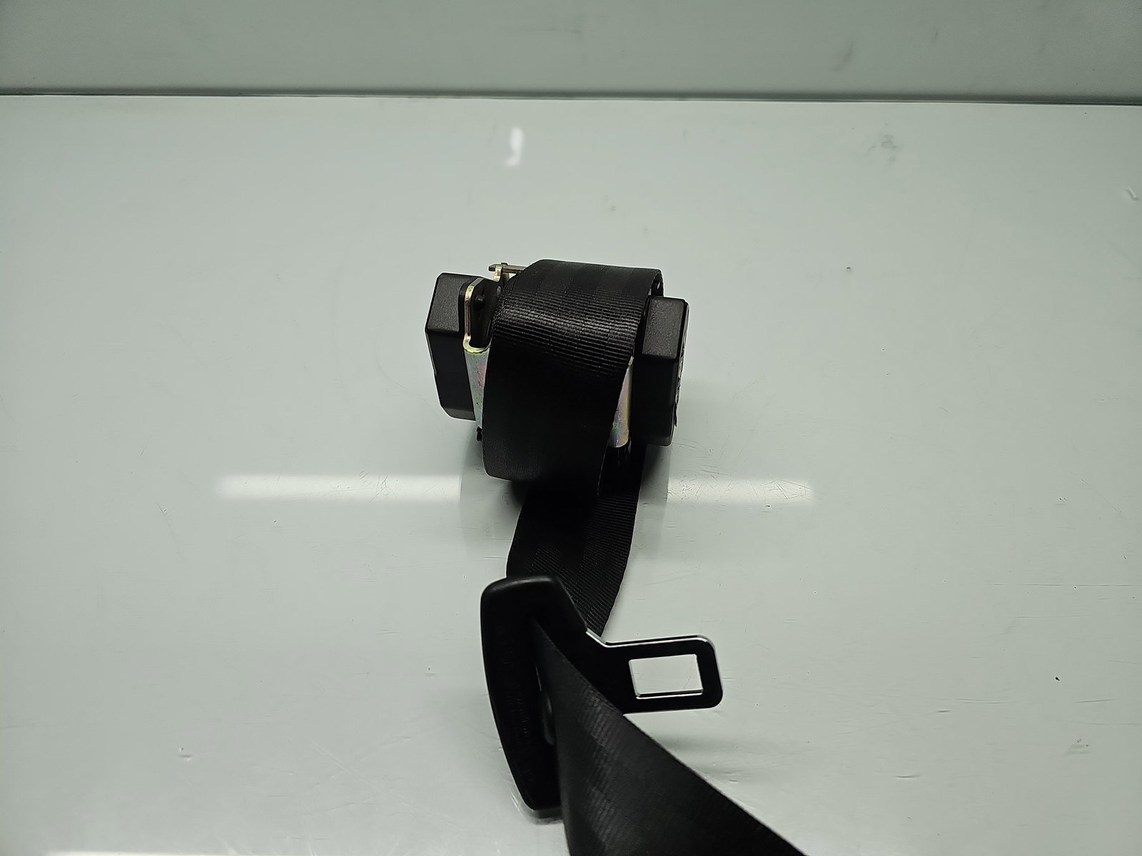 Centura stanga spate Volkswagen Passat CC (358) [Fabr 2012-2016] 3C8857805A - imagine 3