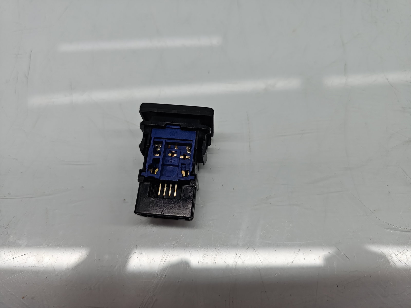 Buton ESP Toyota Rav 4 IV (ZSA4, ALA4) [Fabr 2013-2018] OEM - imagine 2