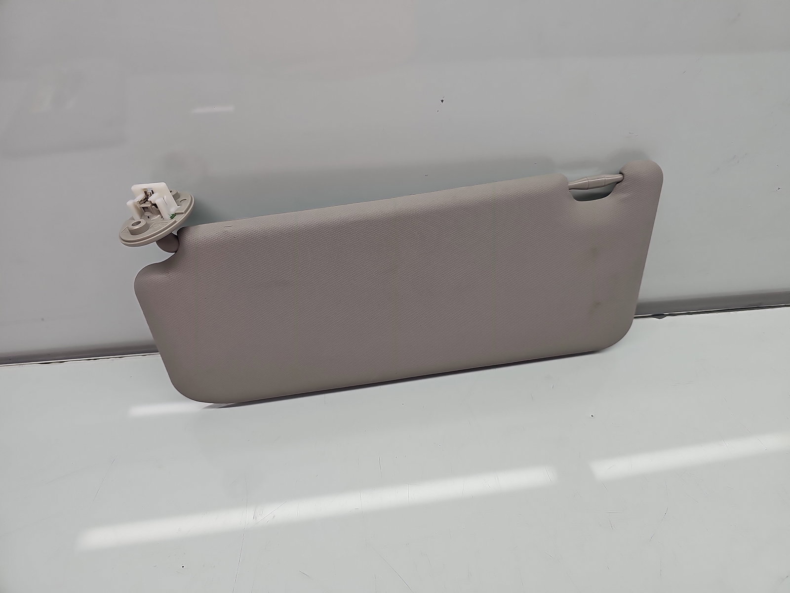 Parasolar dreapta Toyota Rav 4 IV (ZSA4, ALA4) [Fabr 2013-2018] OEM - imagine 2