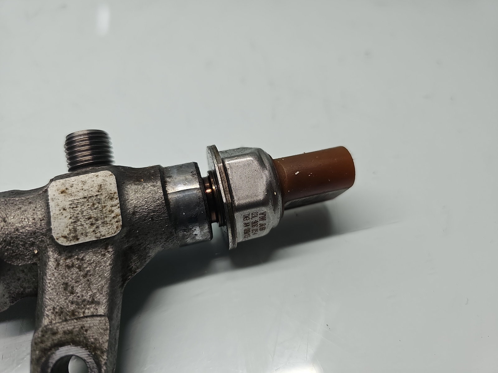 Rampa injectoare Volkswagen Passat CC (358) [Fabr 2012-2016] 03L089N 2.0 TDI CFFB 103KW / 140CP - imagine 2