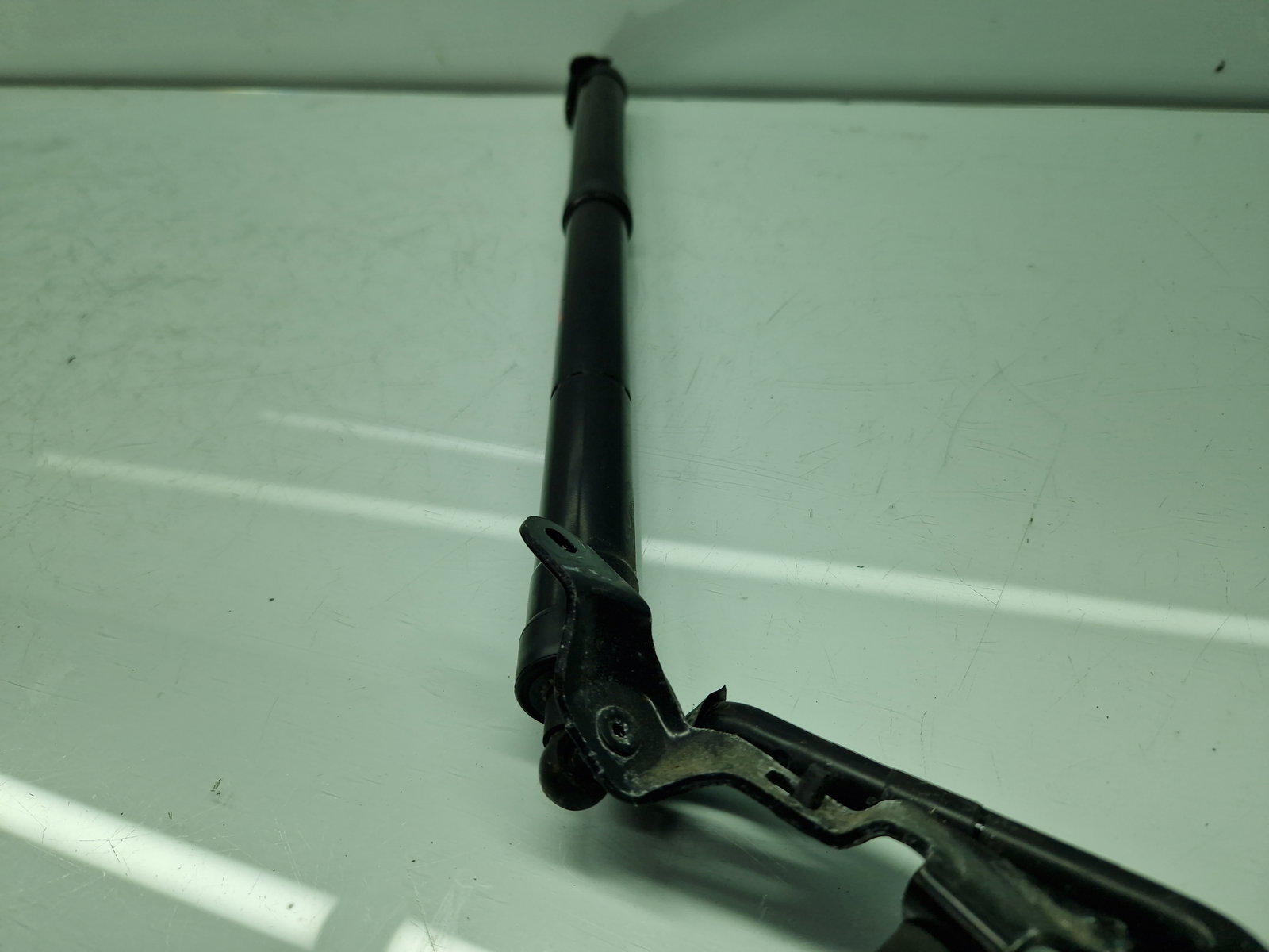 Amortizor haion Toyota Rav 4 IV (ZSA4, ALA4) [Fabr 2013-2018] SUV 68910-42016 - imagine 2