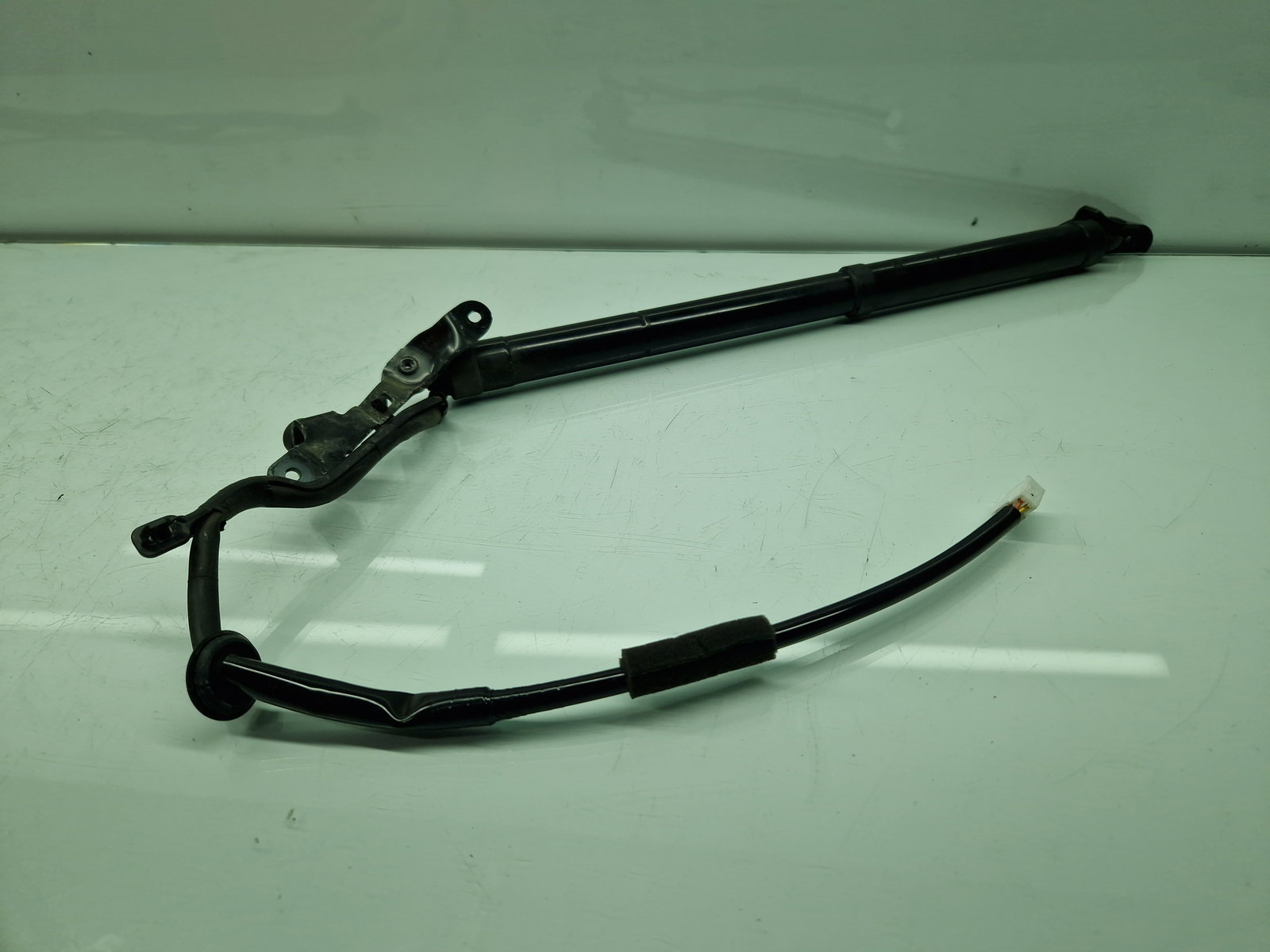 Amortizor haion Toyota Rav 4 IV (ZSA4, ALA4) [Fabr 2013-2018] SUV 68910-42016 - imagine 3